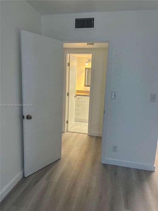 В аренду: $2,550 (2 спален, 2 ванн, 1210 Квадратных фут)