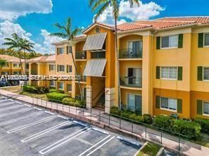 В аренду: $2,550 (2 спален, 2 ванн, 910 Квадратных фут)