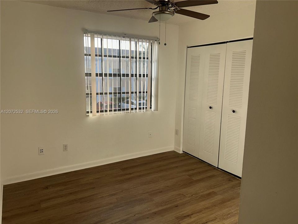 For Rent: $1,650 (2 beds, 1 baths, 863 Square Feet)
