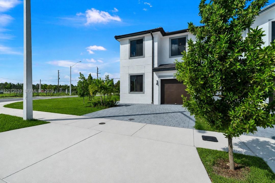 На продажу: $435,000 (4 спален, 3 ванн, 1760 Квадратных фут)