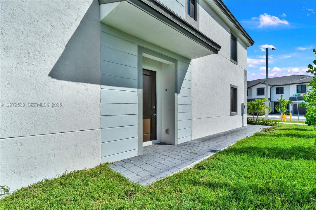 На продажу: $435,000 (4 спален, 3 ванн, 1760 Квадратных фут)