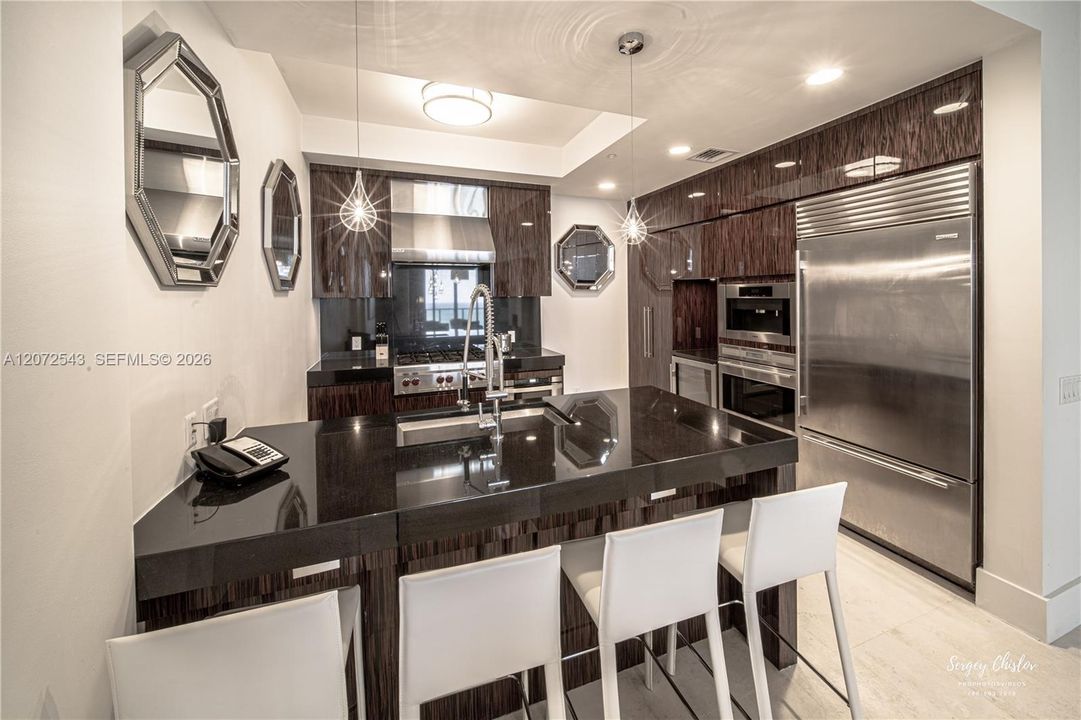 Active With Contract: $24,000 (2 beds, 2 baths, 1685 Square Feet)