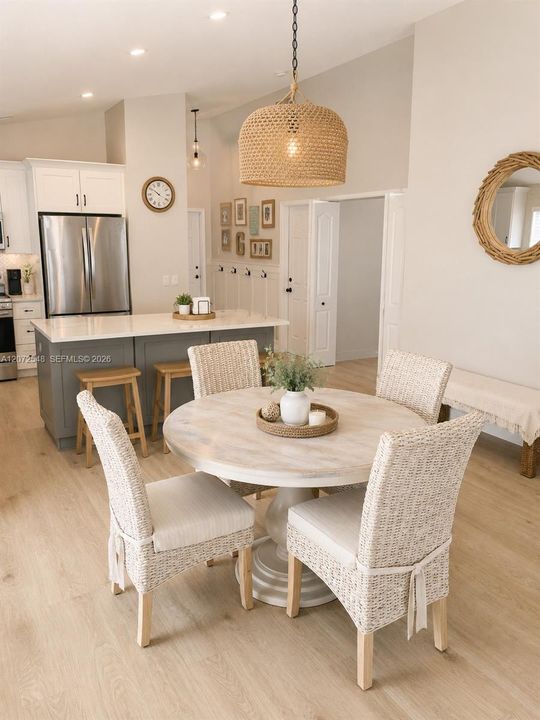 For Sale: $549,999 (4 beds, 2 baths, 1625 Square Feet)