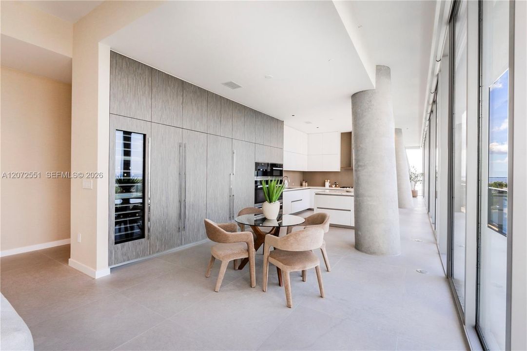 En Venta: $7,800,000 (4 camas, 5 baños, 3828 Pies cuadrados)