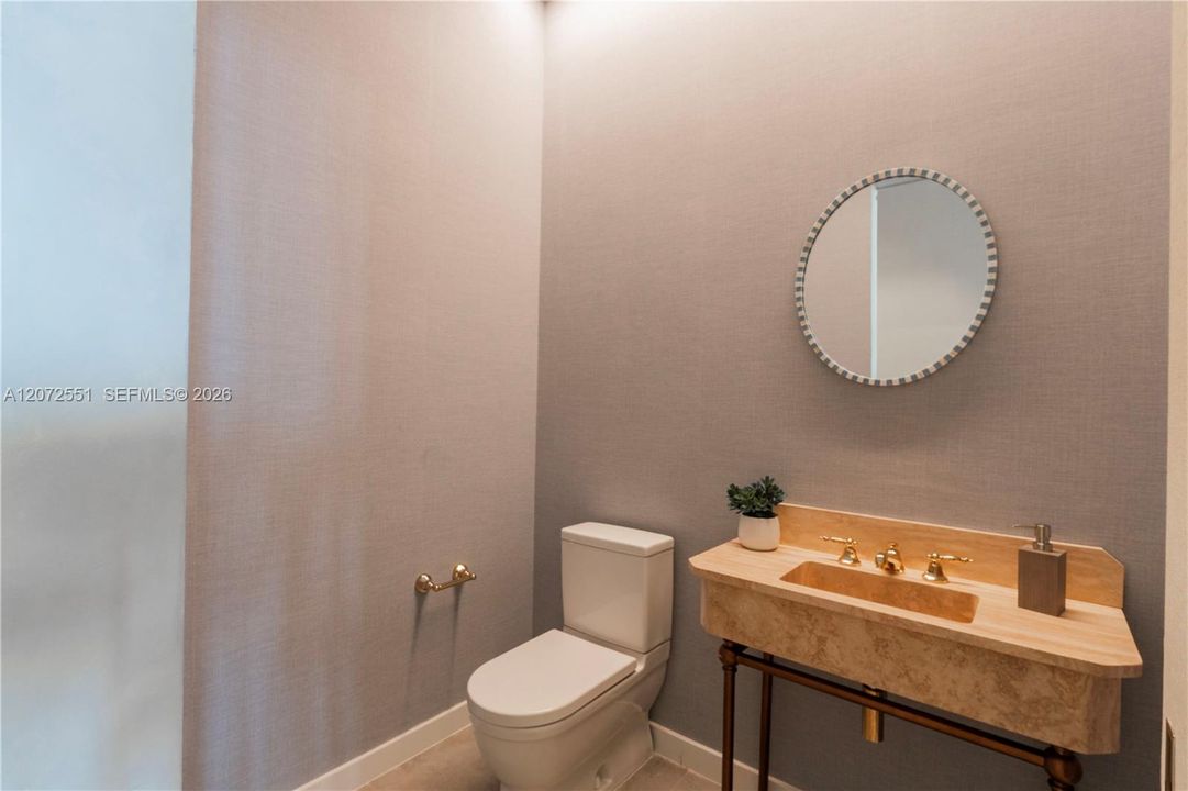 En Venta: $7,800,000 (4 camas, 5 baños, 3828 Pies cuadrados)