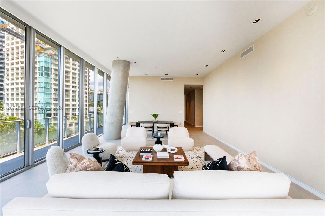 En Venta: $7,800,000 (4 camas, 5 baños, 3828 Pies cuadrados)