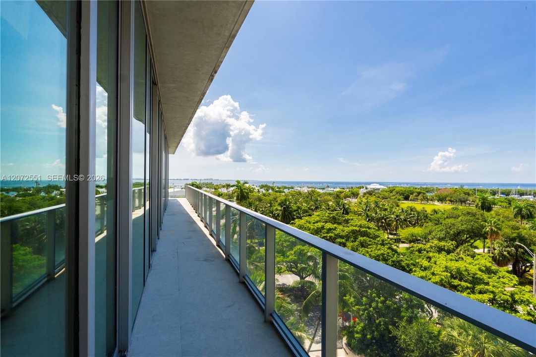 En Venta: $7,800,000 (4 camas, 5 baños, 3828 Pies cuadrados)
