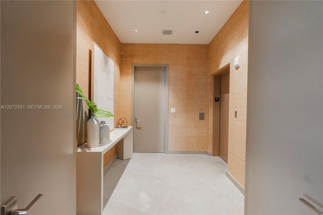 En Venta: $7,800,000 (4 camas, 5 baños, 3828 Pies cuadrados)