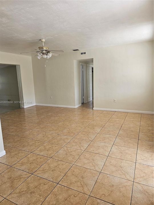 For Rent: $3,200 (3 beds, 2 baths, 1593 Square Feet)