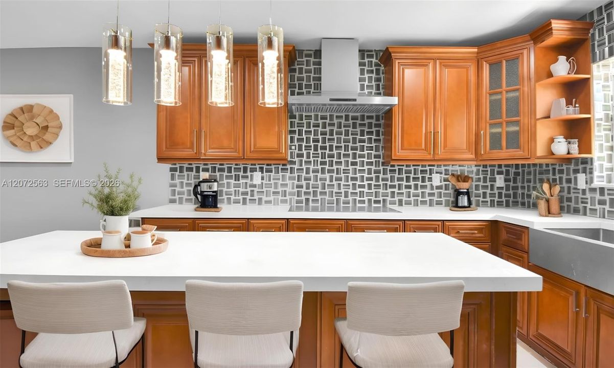 For Sale: $2,100,000 (4 beds, 4 baths, 1555 Square Feet)