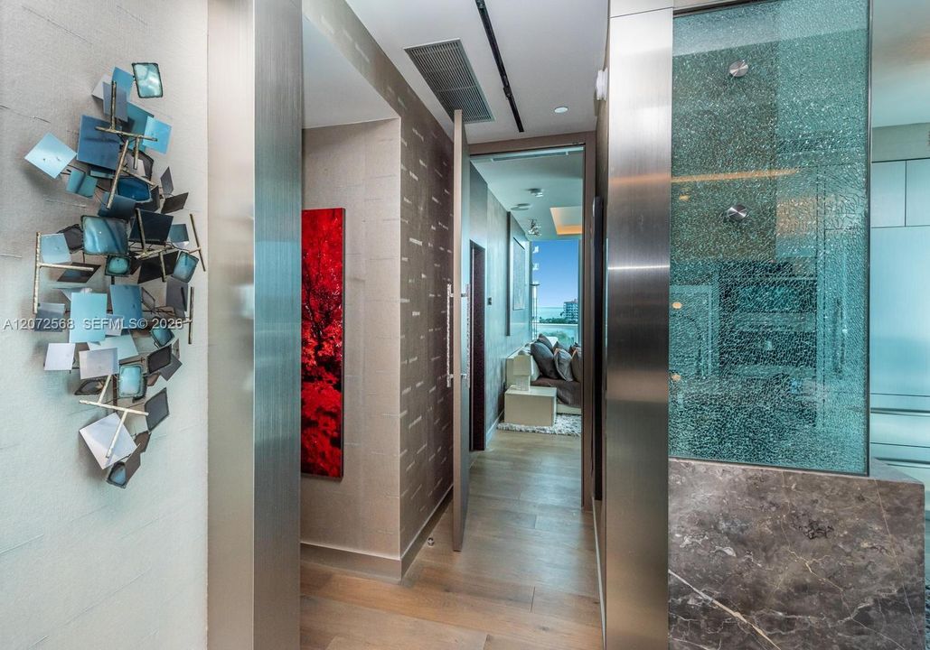 En Venta: $5,595,000 (2 camas, 2 baños, 1698 Pies cuadrados)