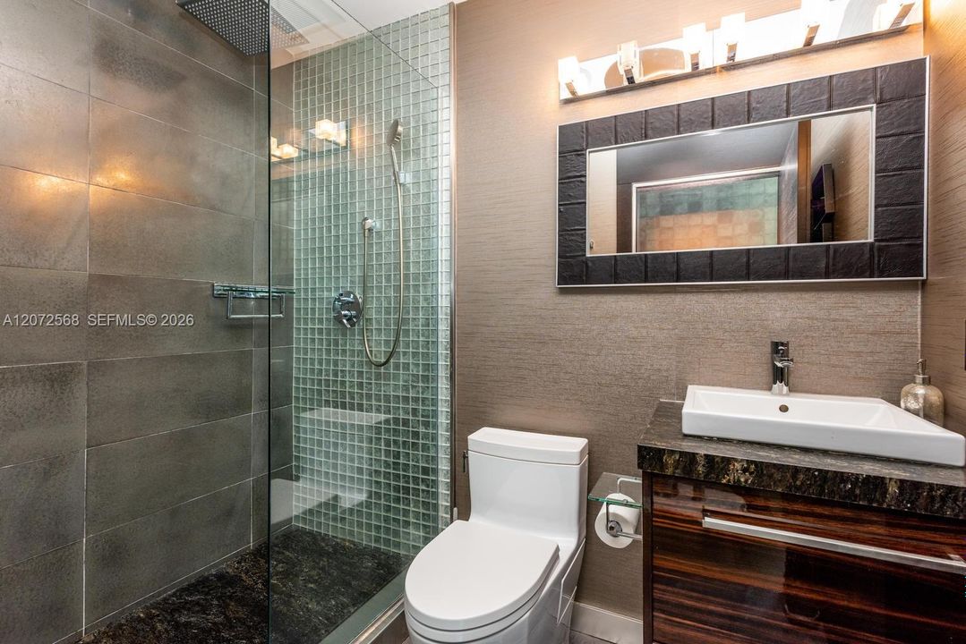En Venta: $5,595,000 (2 camas, 2 baños, 1698 Pies cuadrados)