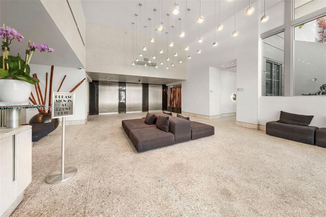 For Sale: $1,695,000 (2 beds, 2 baths, 1196 Square Feet)