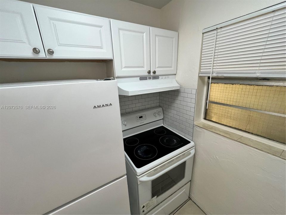 В аренду: $1,395 (1 спален, 1 ванн, 7680 Квадратных фут)
