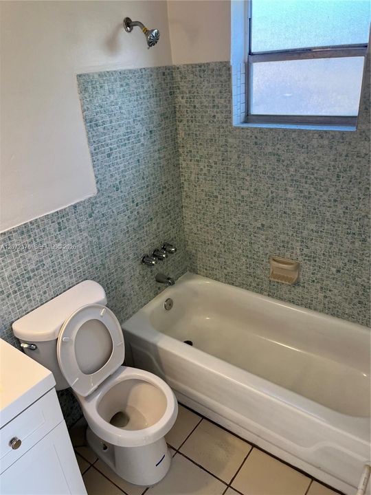 В аренду: $1,395 (1 спален, 1 ванн, 7680 Квадратных фут)