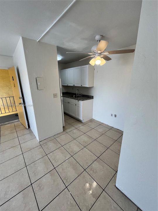 В аренду: $1,395 (1 спален, 1 ванн, 7680 Квадратных фут)