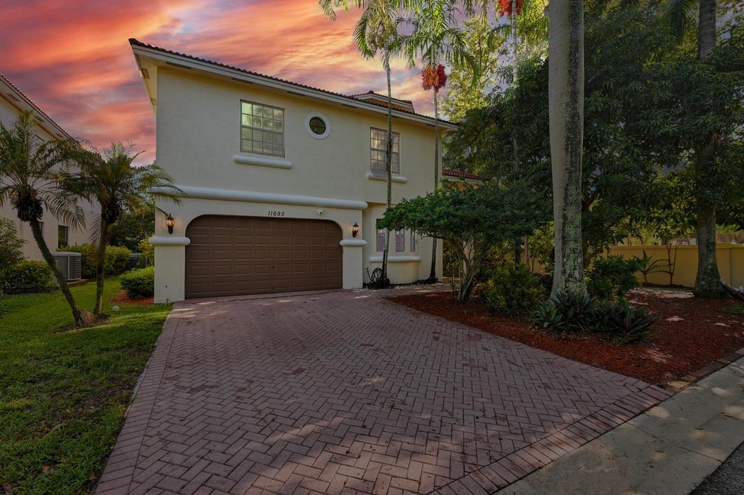 11695 NW 2nd St Plantation twilight 0003
