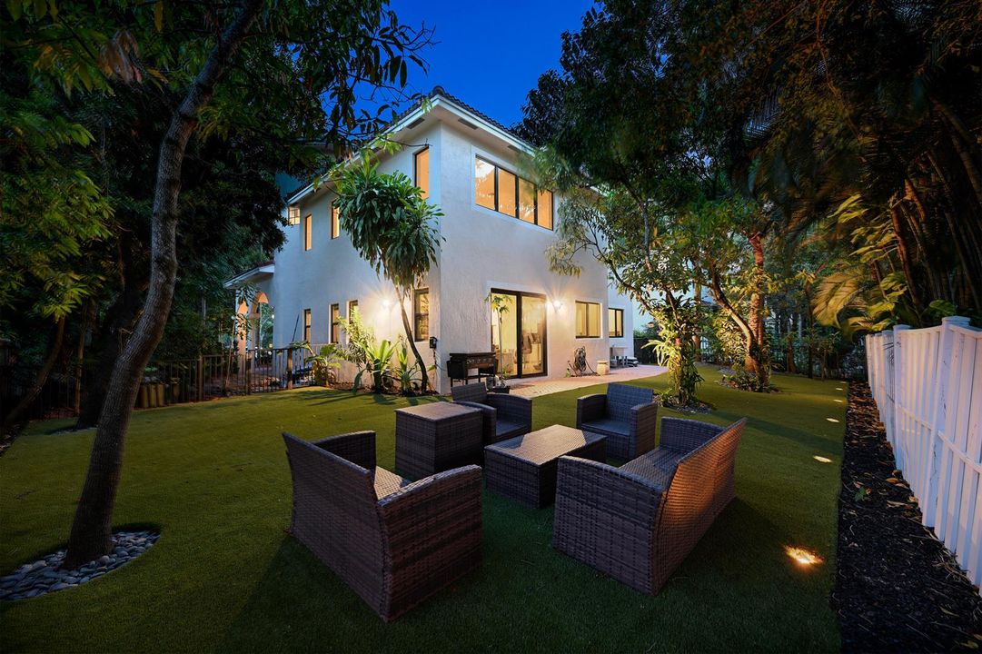 11695 NW 2nd St Plantation_twilight_0000