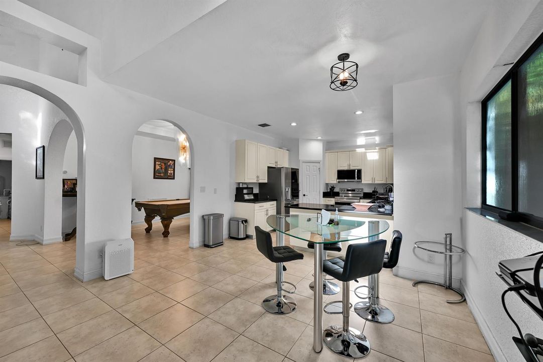 11695 NW 2nd St Plantation 00018
