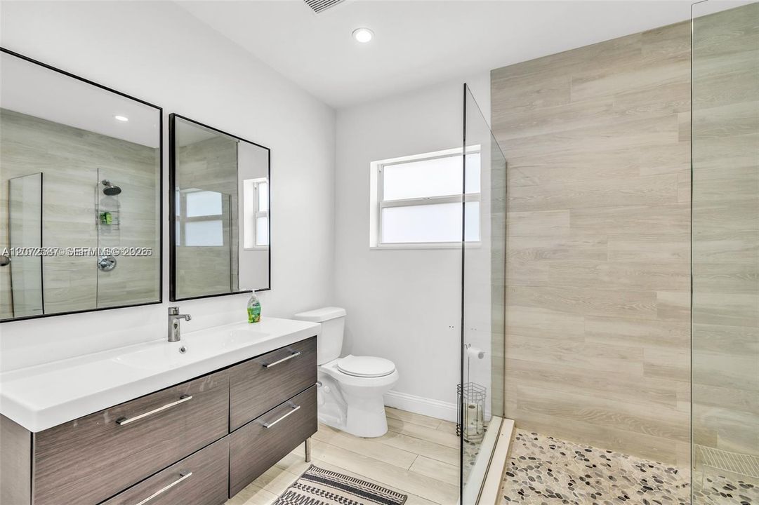 For Rent: $6,000 (4 beds, 3 baths, 1440 Square Feet)