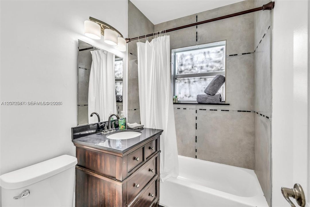 For Rent: $6,000 (4 beds, 3 baths, 1440 Square Feet)