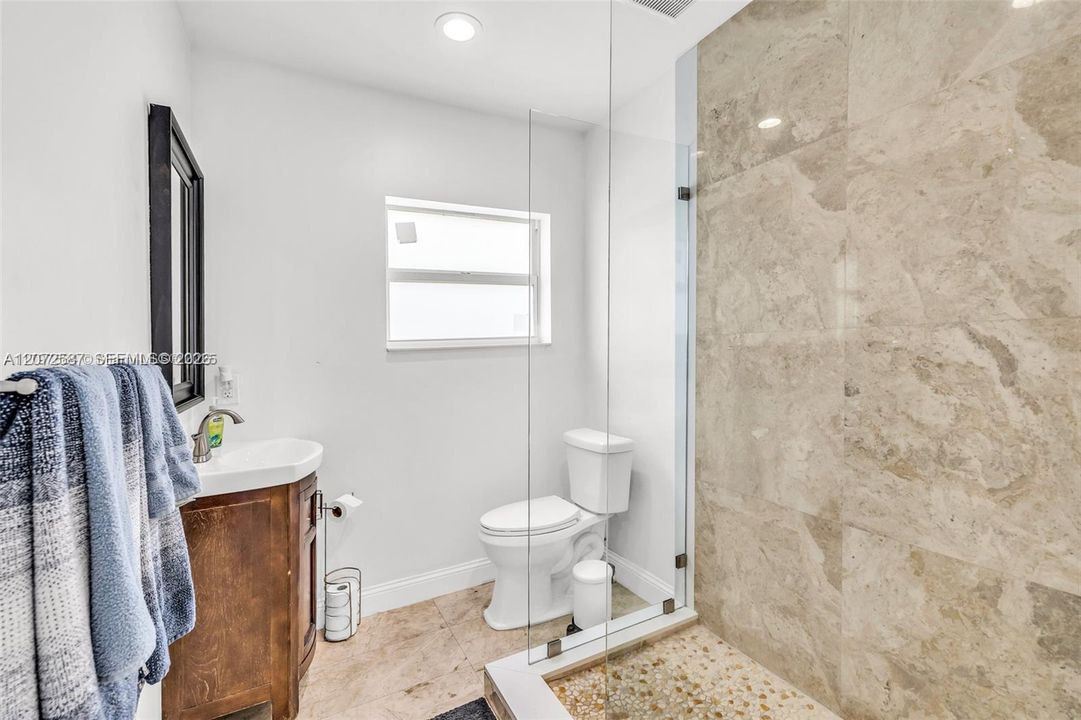 For Rent: $6,000 (4 beds, 3 baths, 1440 Square Feet)