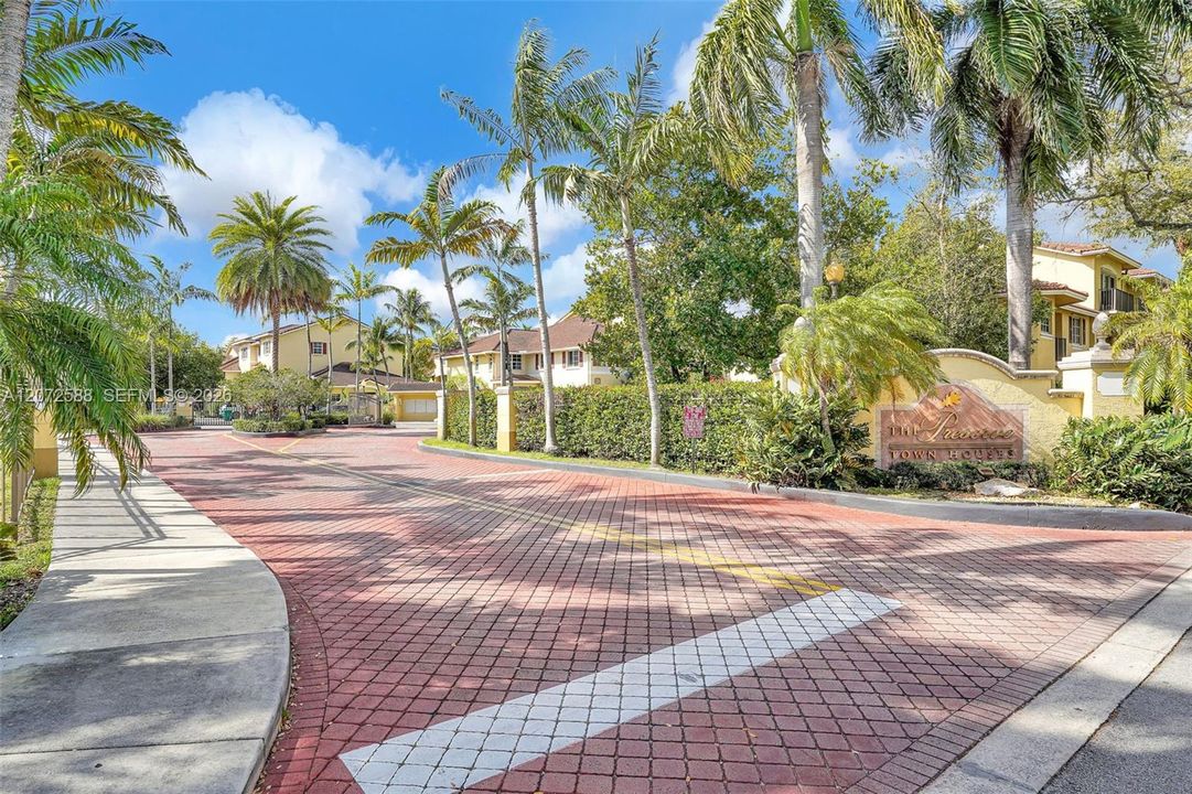 For Rent: $3,800 (2 beds, 2 baths, 1282 Square Feet)