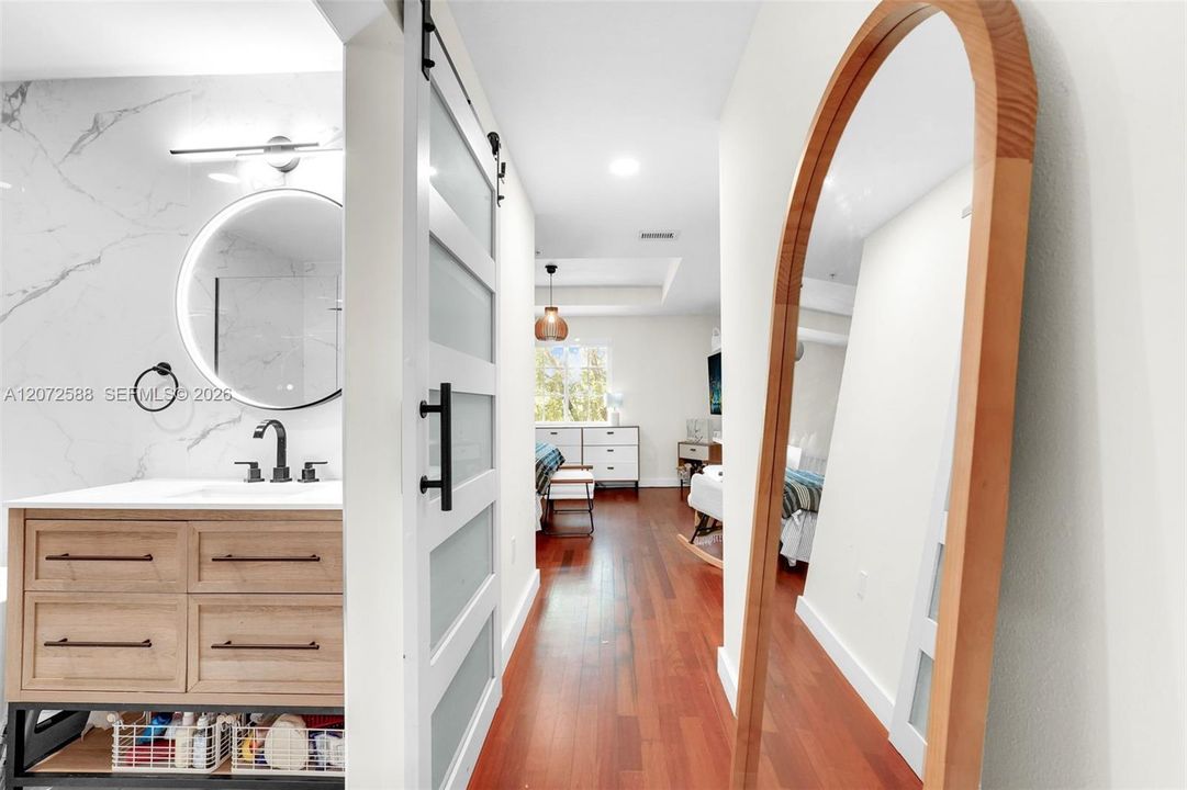 For Rent: $3,800 (2 beds, 2 baths, 1282 Square Feet)
