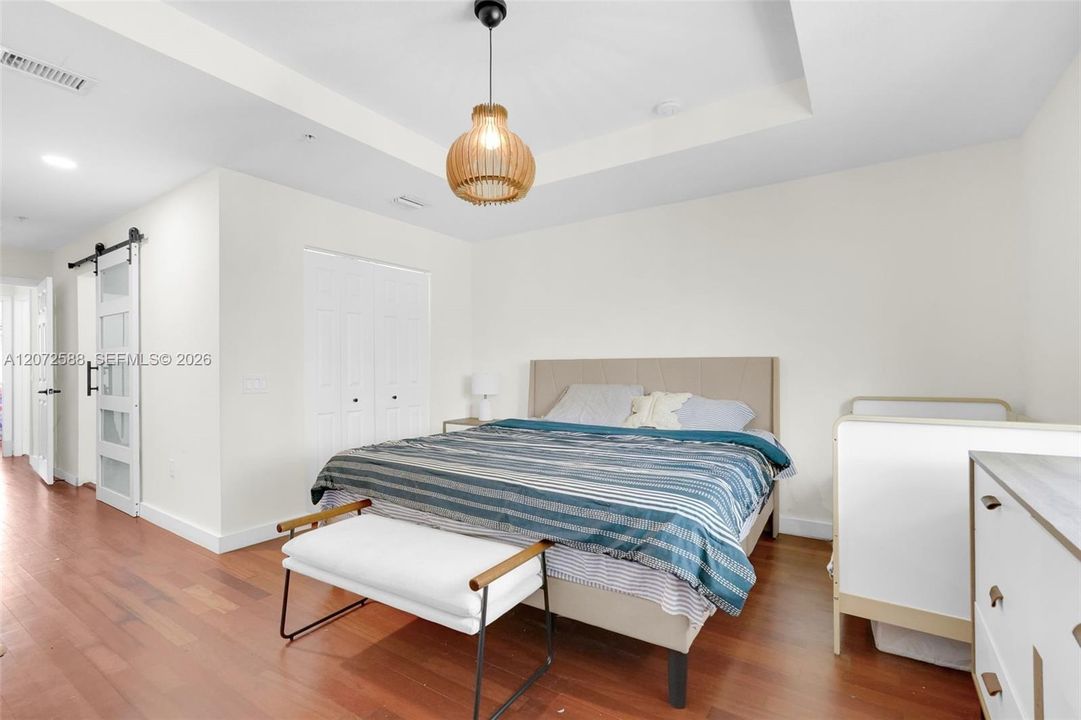 For Rent: $3,800 (2 beds, 2 baths, 1282 Square Feet)
