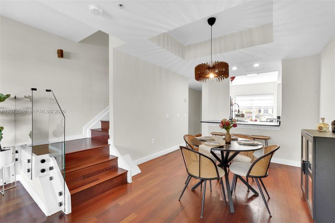 For Rent: $3,800 (2 beds, 2 baths, 1282 Square Feet)