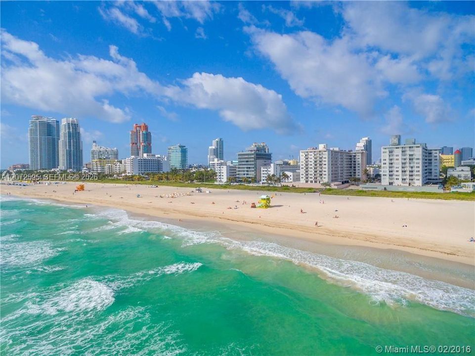 For Sale: $539,000 (1 beds, 1 baths, 659 Square Feet)
