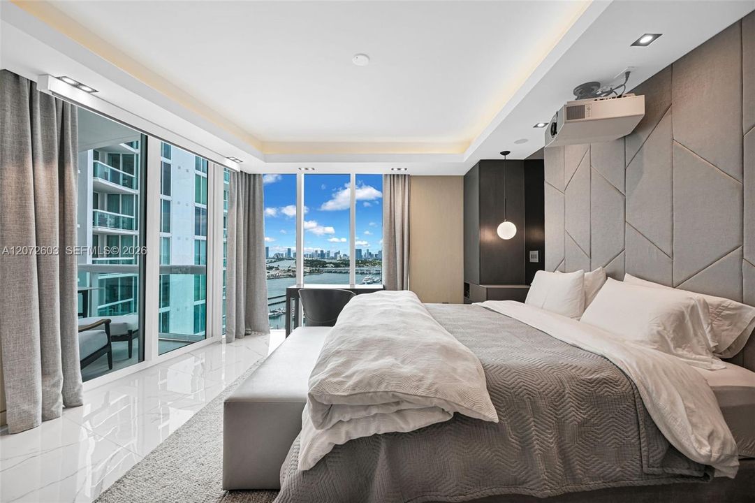 Active With Contract: $13,000 (1 beds, 1 baths, 1008 Square Feet)