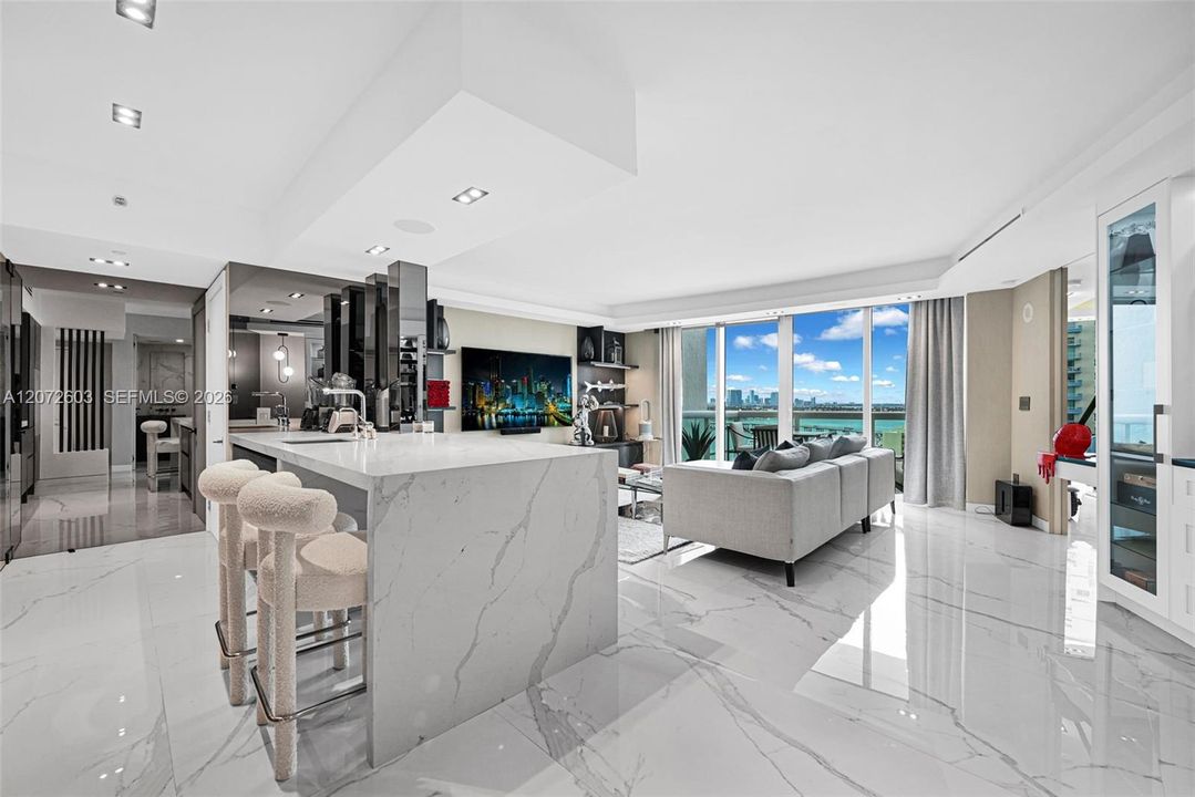 Active With Contract: $13,000 (1 beds, 1 baths, 1008 Square Feet)