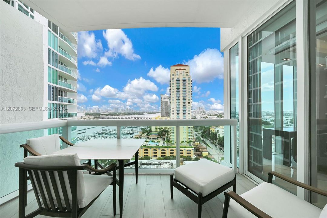 Active With Contract: $13,000 (1 beds, 1 baths, 1008 Square Feet)