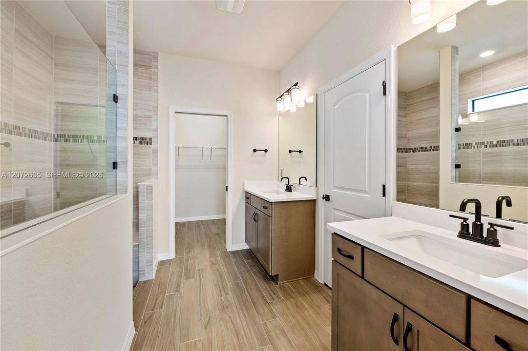 For Rent: $4,700 (3 beds, 2 baths, 2094 Square Feet)