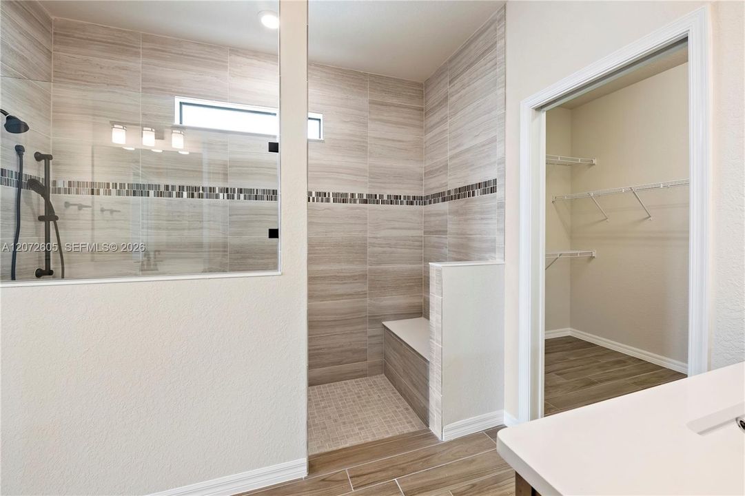For Rent: $4,700 (3 beds, 2 baths, 2094 Square Feet)