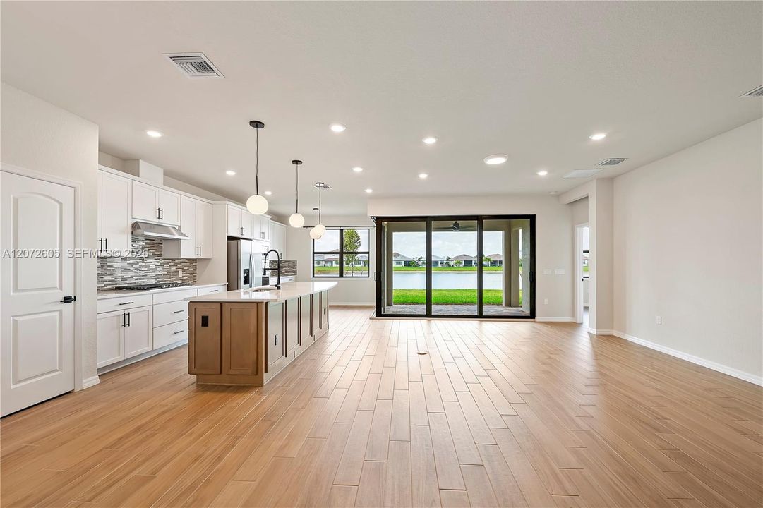 For Rent: $4,700 (3 beds, 2 baths, 2094 Square Feet)