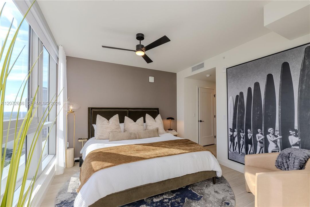 For Rent: $4,943 (2 beds, 2 baths, 1264 Square Feet)