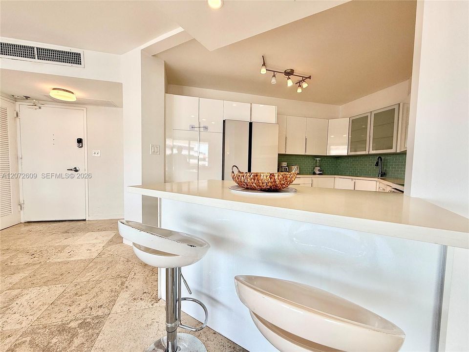 For Rent: $3,800 (2 beds, 2 baths, 1360 Square Feet)