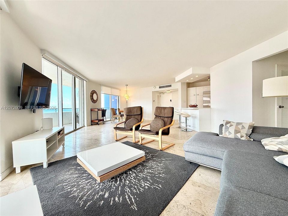 For Rent: $3,800 (2 beds, 2 baths, 1360 Square Feet)