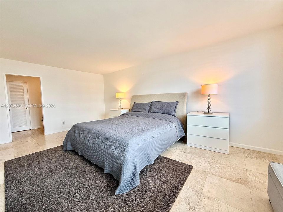 For Rent: $3,800 (2 beds, 2 baths, 1360 Square Feet)