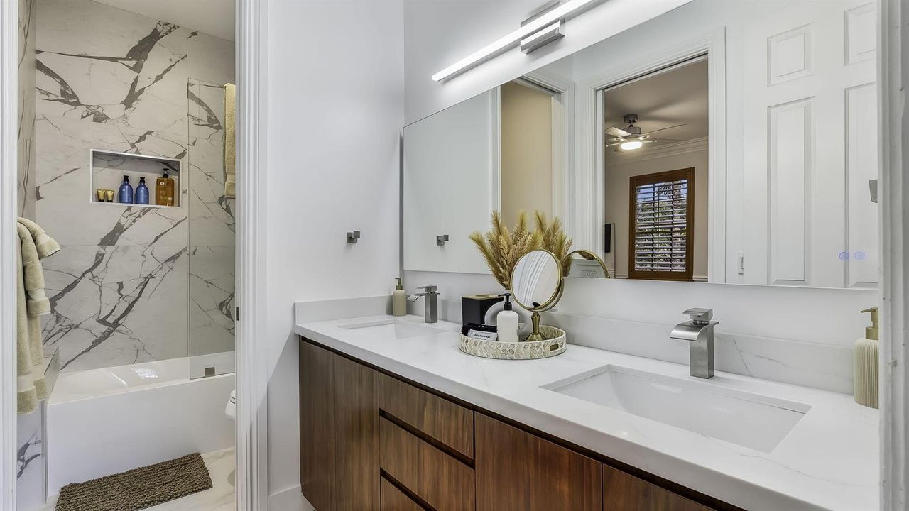 83-web-or-mls-DSC01939