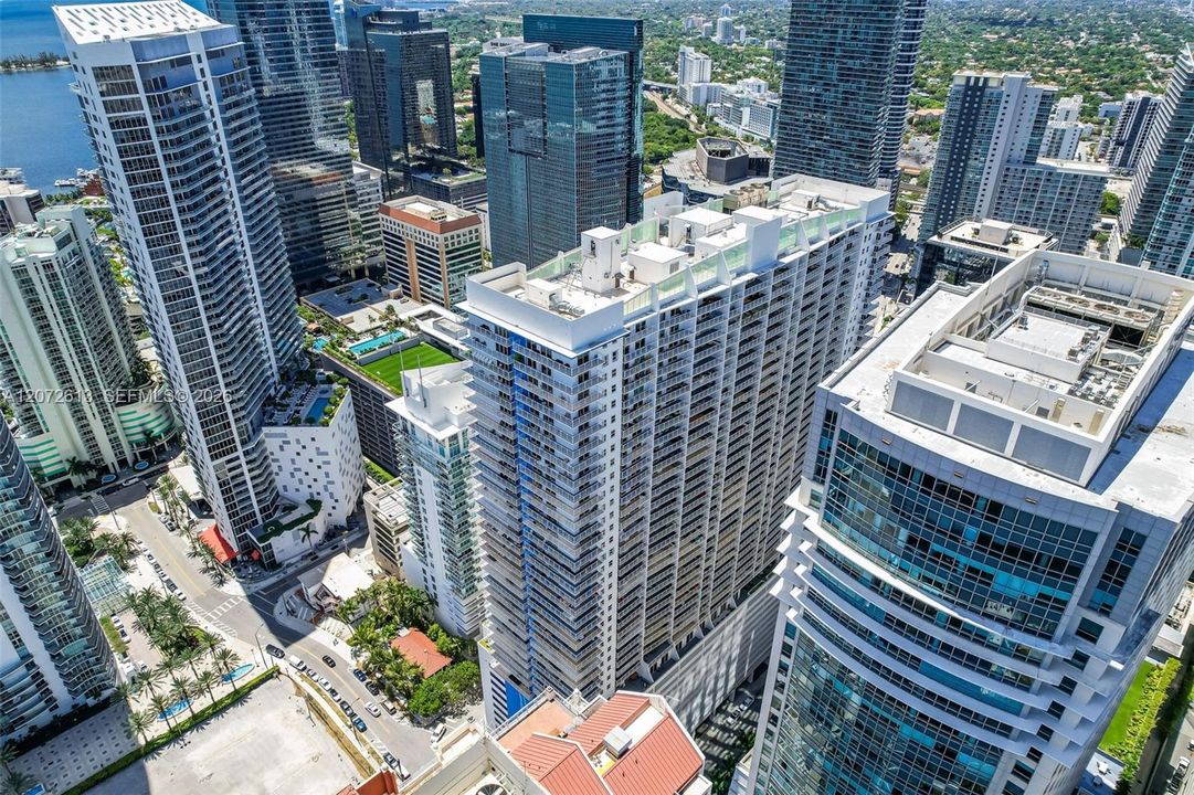 На продажу: $795,000 (2 спален, 2 ванн, 1105 Квадратных фут)