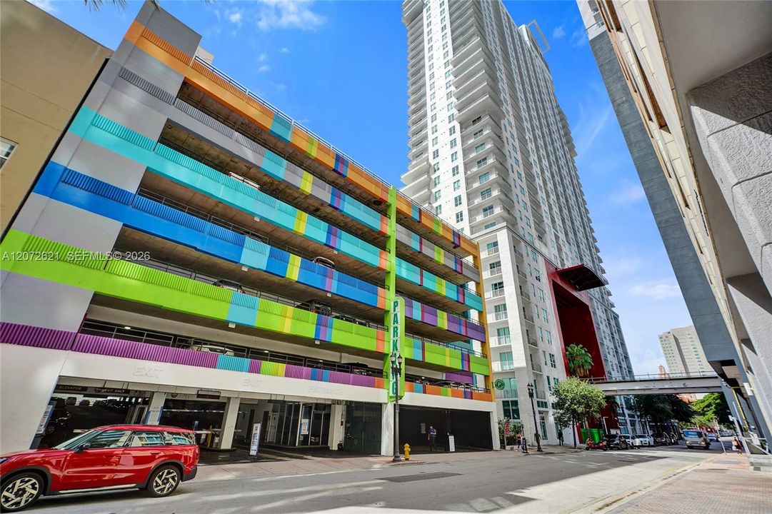 На продажу: $499,000 (2 спален, 2 ванн, 1041 Квадратных фут)