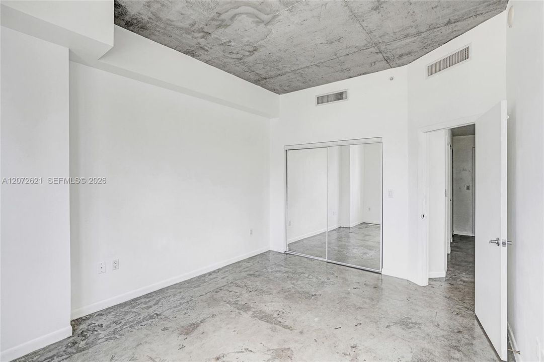 На продажу: $499,000 (2 спален, 2 ванн, 1041 Квадратных фут)