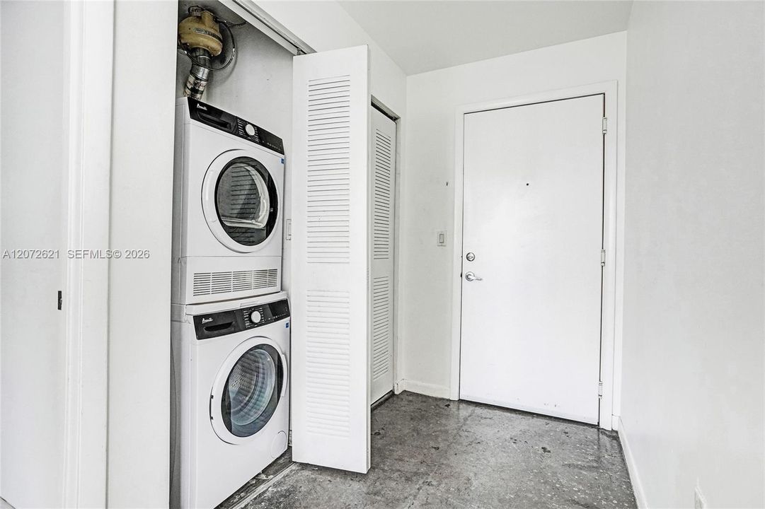 На продажу: $499,000 (2 спален, 2 ванн, 1041 Квадратных фут)