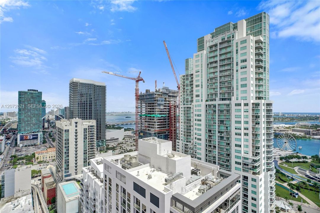 На продажу: $499,000 (2 спален, 2 ванн, 1041 Квадратных фут)