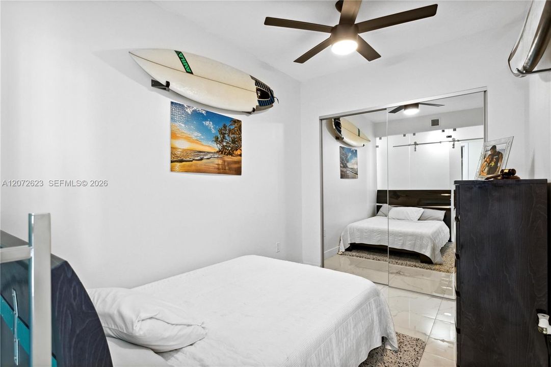 В аренду: $4,900 (1 спален, 2 ванн, 979 Квадратных фут)
