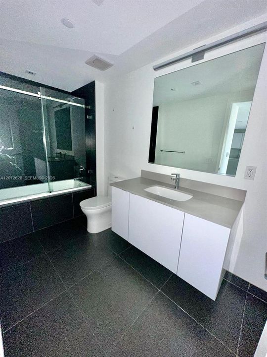 В аренду: $3,600 (2 спален, 2 ванн, 882 Квадратных фут)