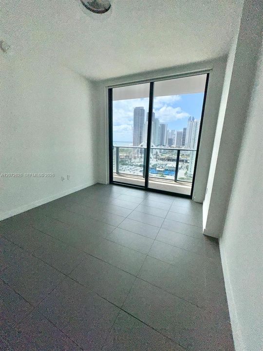 В аренду: $3,600 (2 спален, 2 ванн, 882 Квадратных фут)
